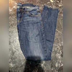 The Diva Skinny old navy jeans